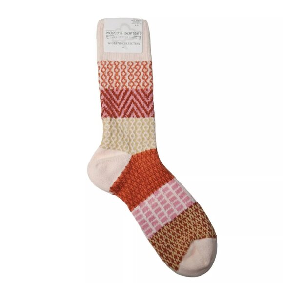 Worlds Softest Socks Gallery Crew Socks Pink Brandy 6-11 CHRISTMAS DAY Gift NWT - Picture 3 of 4